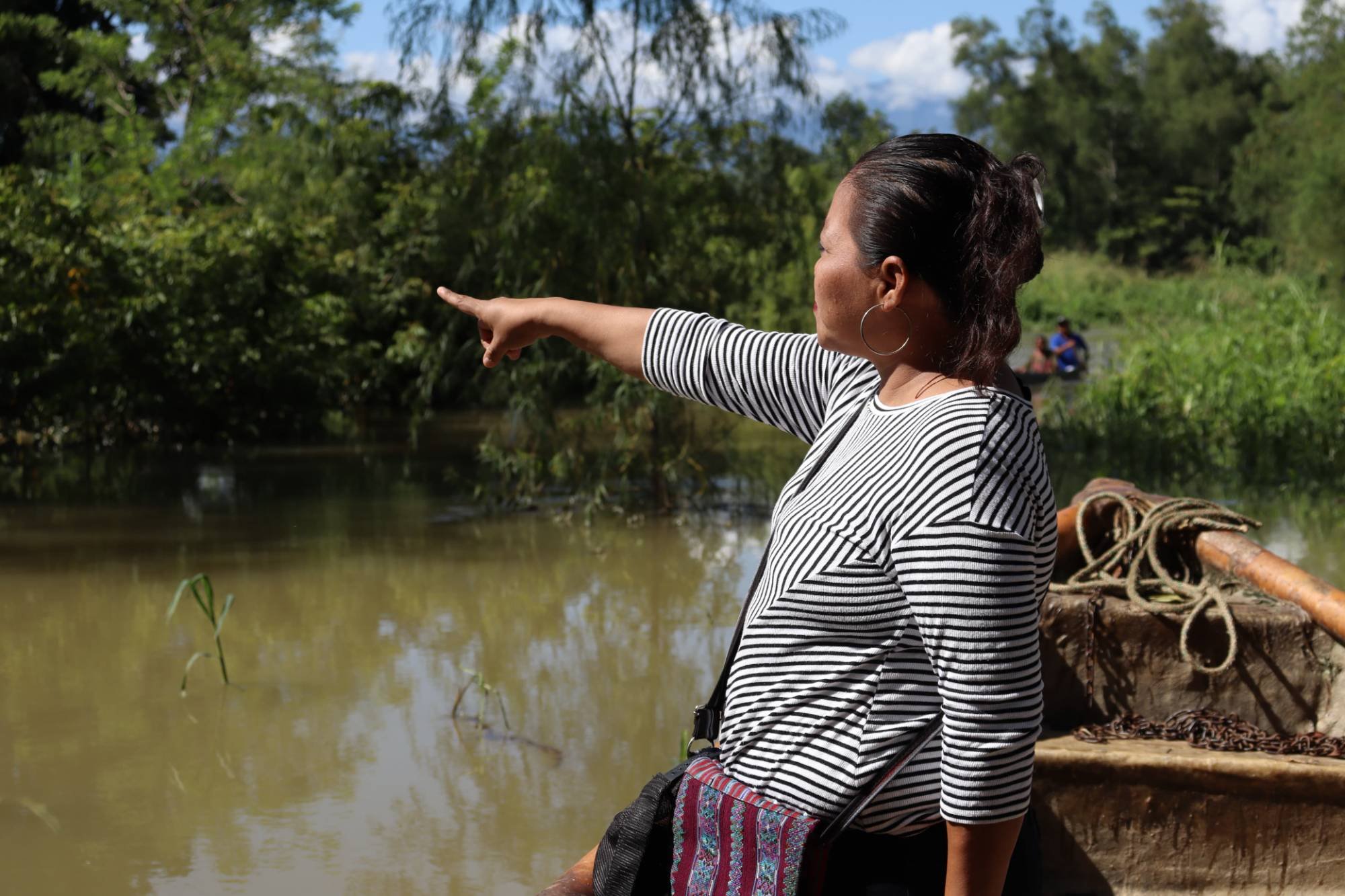  A pesar de su rol fundamental en el cuidado de la tierra y los ecosistemas, las mujeres aún son relegadas en la toma de decisiones. Foto Juan Bautista 