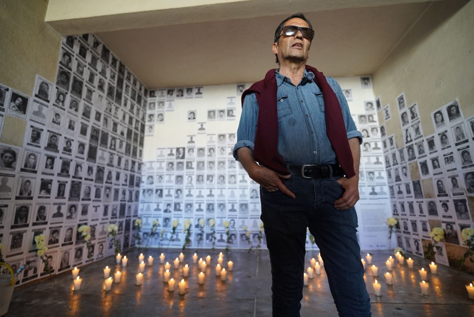  Héctor Rodas Andrade recuerda a su hermano Joaquín, detenido desaparecido. Foto Juan Esteban Calderón 