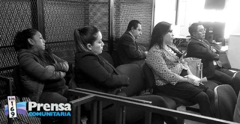 De izquierda a derecha:   Crucy Flor de María López, Ofelia Pérez Campos, Rocío Albany Murillo, Rolando Romeo Miranda. Foto: Stef Arreaga