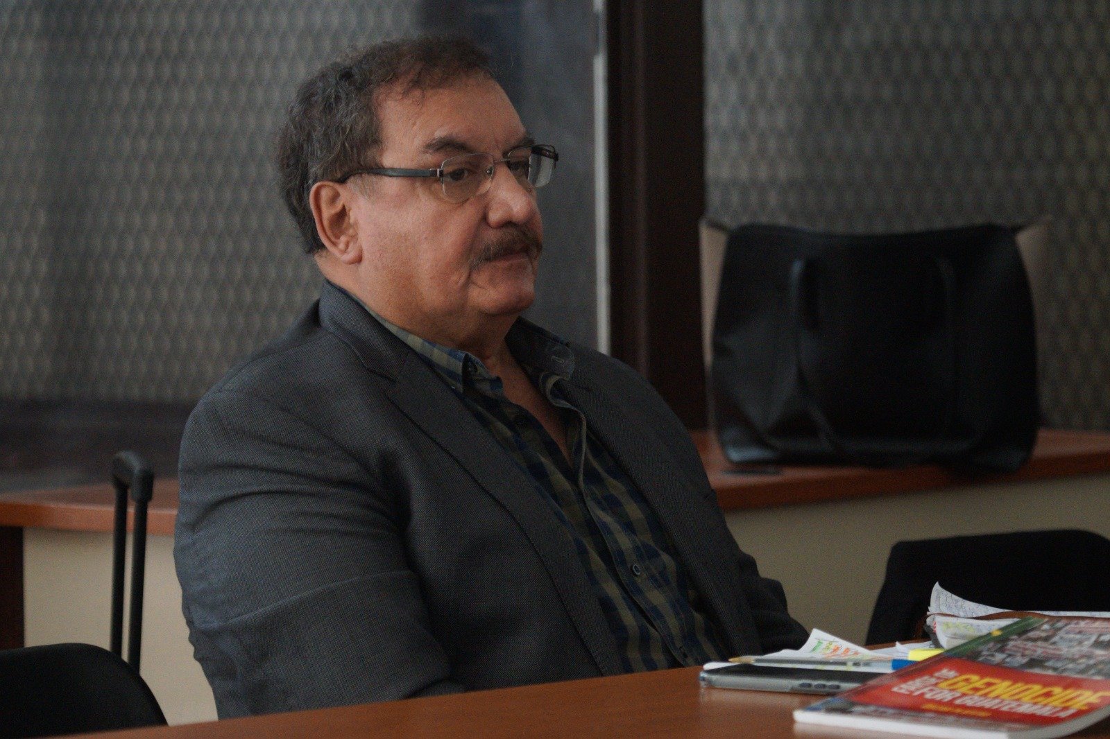  La defensa de Benedicto Lucas García intentó que el militar Óscar Platero expusiera conclusiones pero el Tribunal no lo permitió. Foto Prensa Comunitaria 