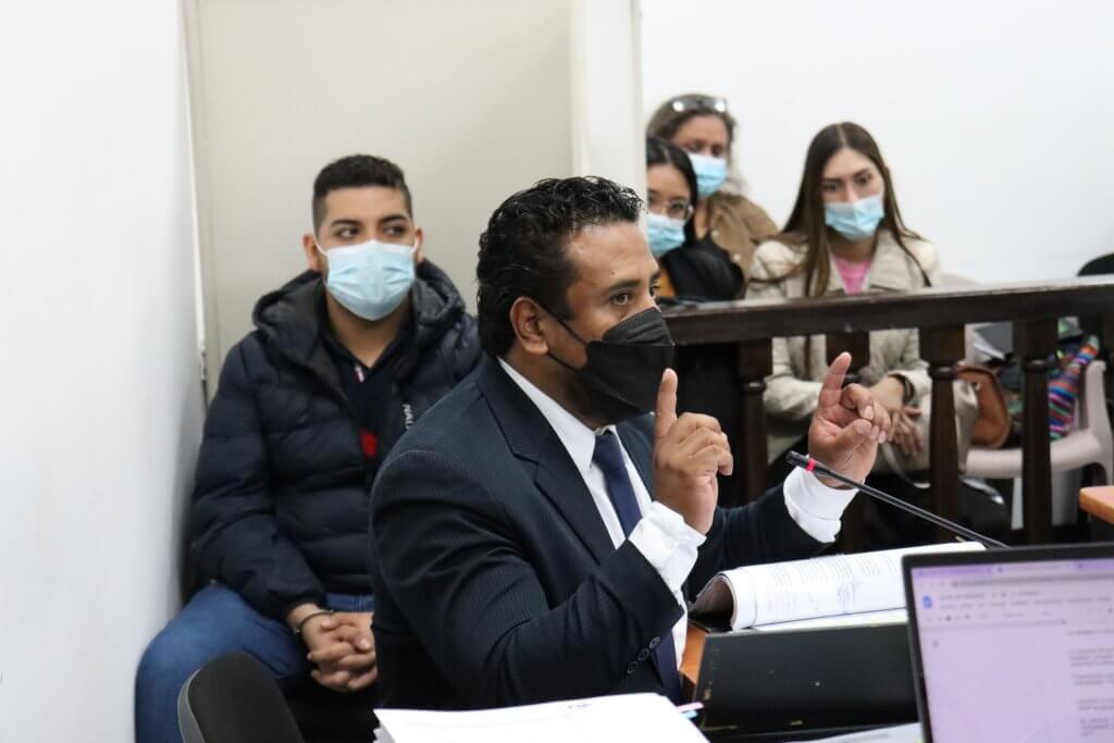  Rodrigo Arroyo fue el abogado de Jorge Zea. No presentaron ninguna prueba en su favor. Luego del juicio renunció a ser su abogado defensor. Foto: Andrea Rodríguez 