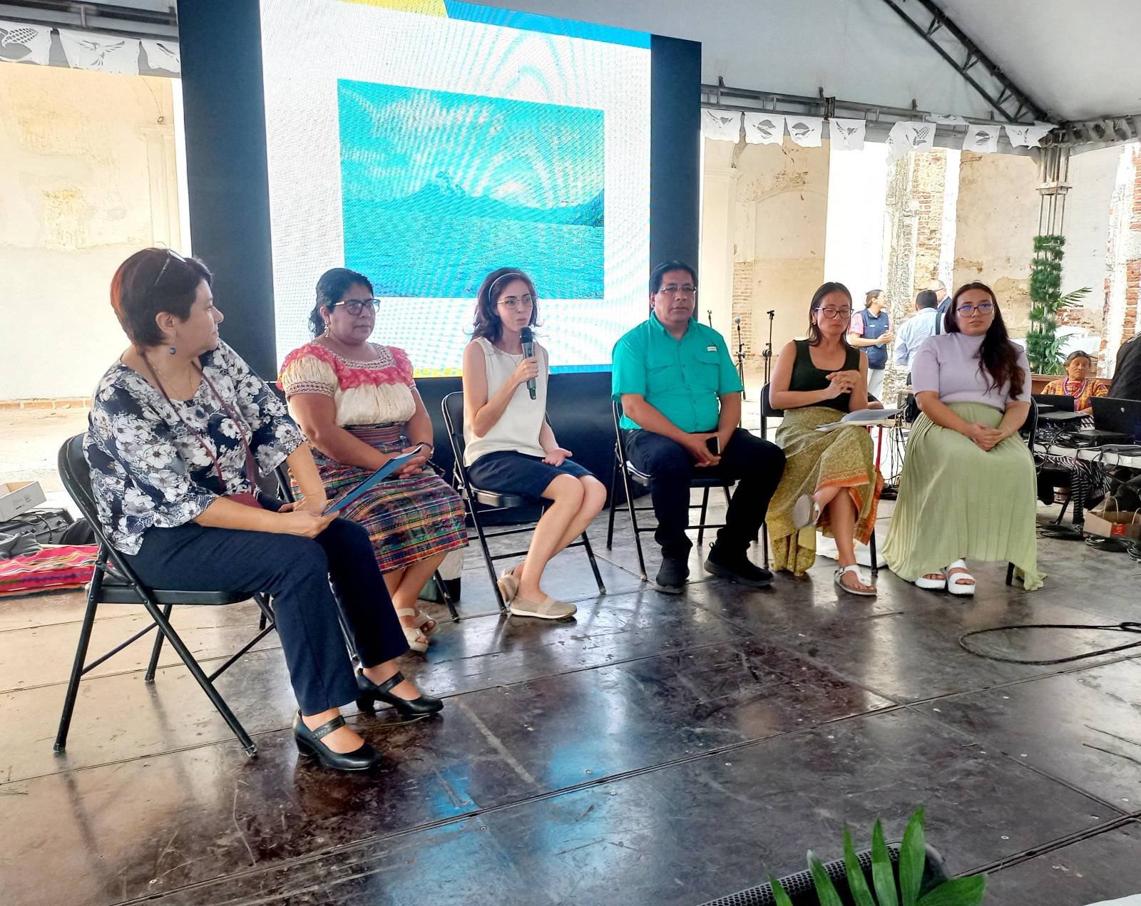  Daniela Herrera: Daniema Herrera habló sobre las limitantes que enfrentan las poblaciones para abastecerse de agua.  
