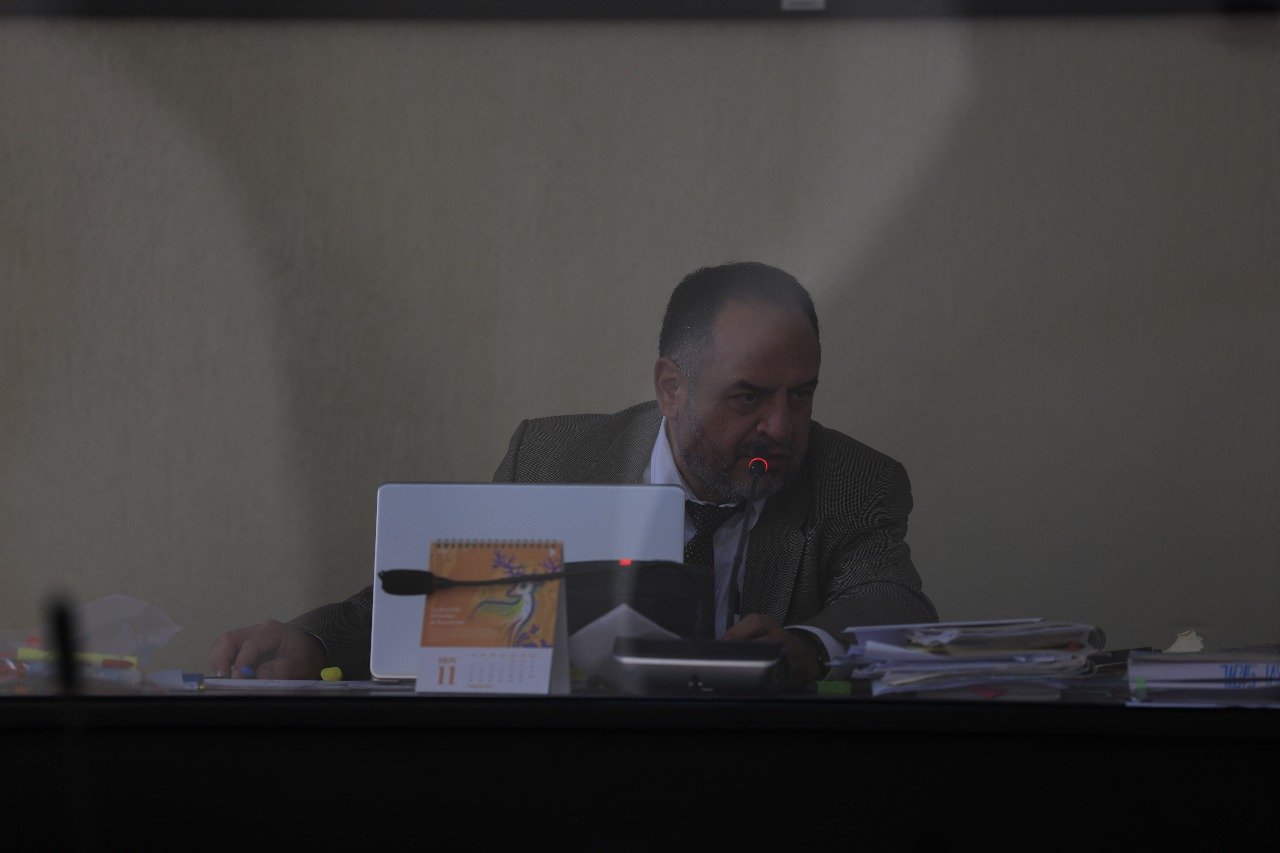  El juez presidente Gervi Sical no accedió a detener la audiencia. Foto Prensa Comunitaria 