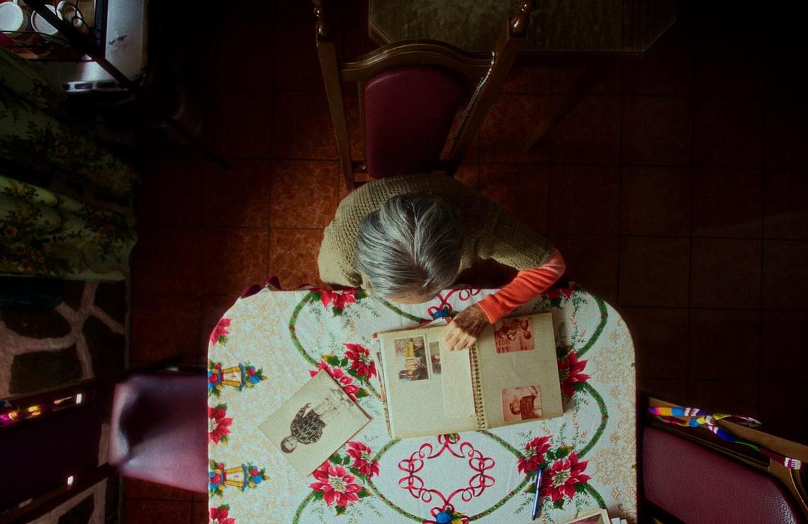public/t4hp3wo6am36wq1zg95zjb63gws3/Portada.-Foto-de-Documental-Pelo-Lindo-scaled.jpg